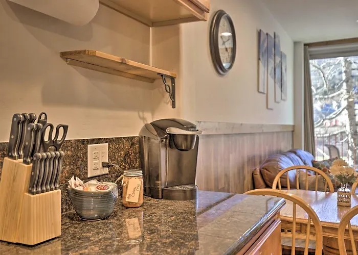 Near Lift & Golf Course! Holiday home