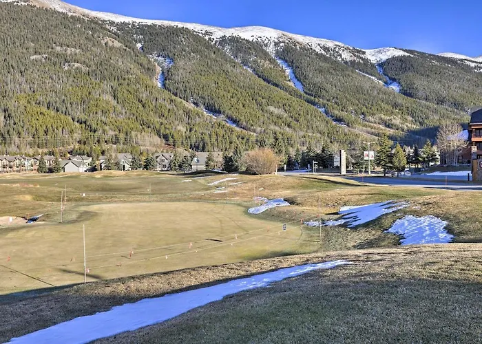 Near Lift & Golf Course! Holiday home